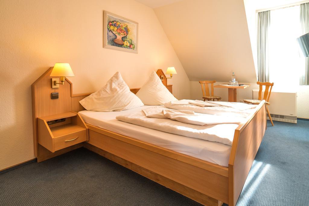 Hotel Zum Lieben Augustin Meersburg Pokoj fotografie