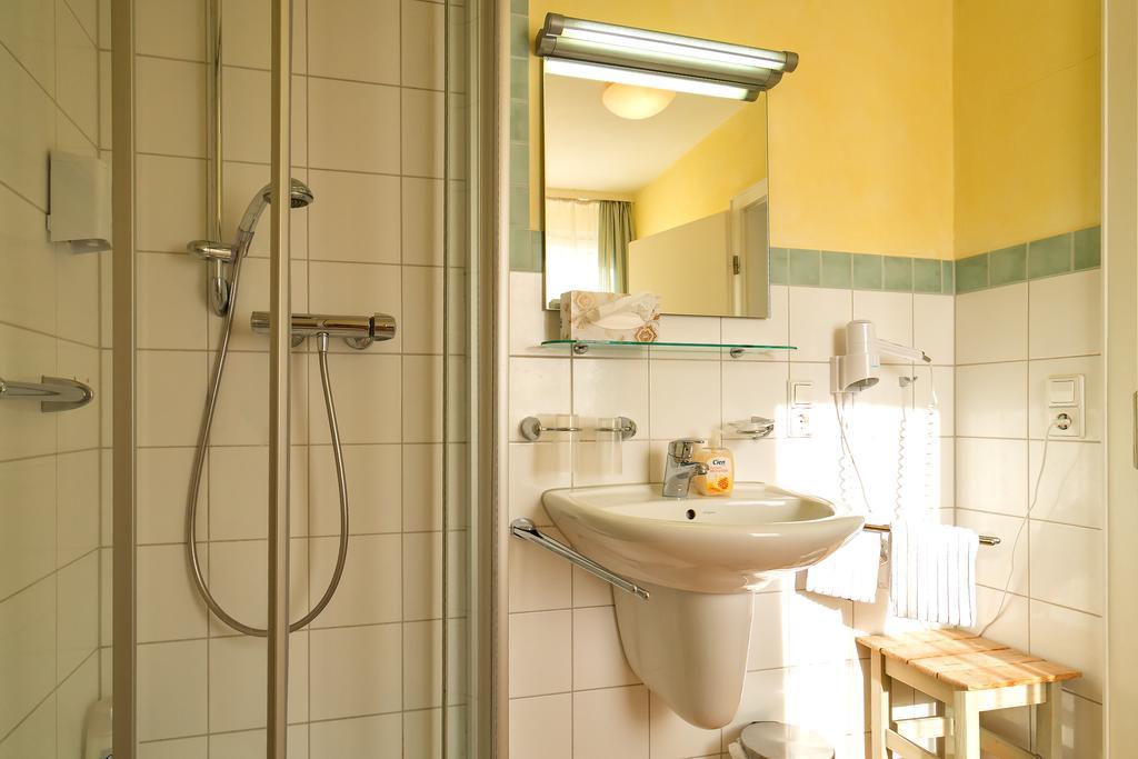 Hotel Zum Lieben Augustin Meersburg Pokoj fotografie