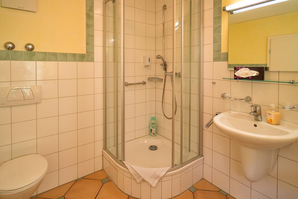 Hotel Zum Lieben Augustin Meersburg Pokoj fotografie