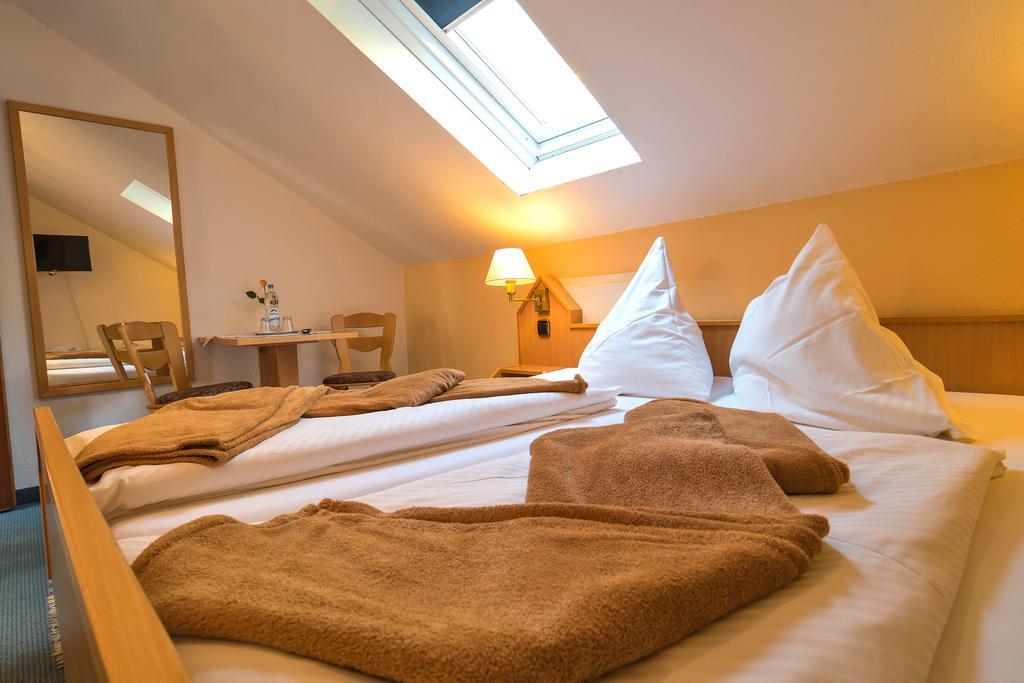 Hotel Zum Lieben Augustin Meersburg Pokoj fotografie