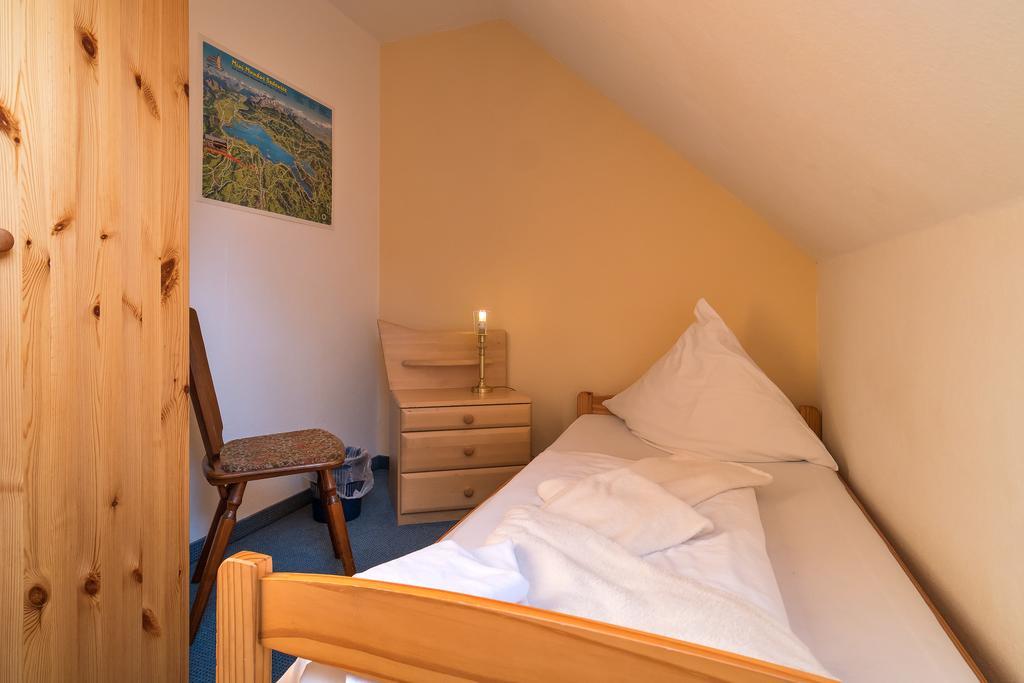 Hotel Zum Lieben Augustin Meersburg Pokoj fotografie